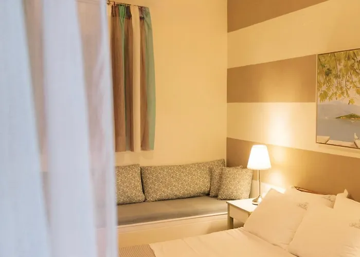 In Rosebud Apartamento